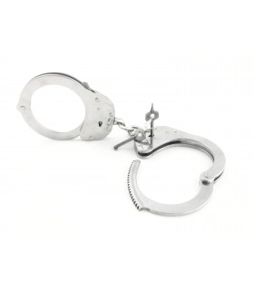 OVERSIZED STAINLESS CHAIN HANDCUFFS